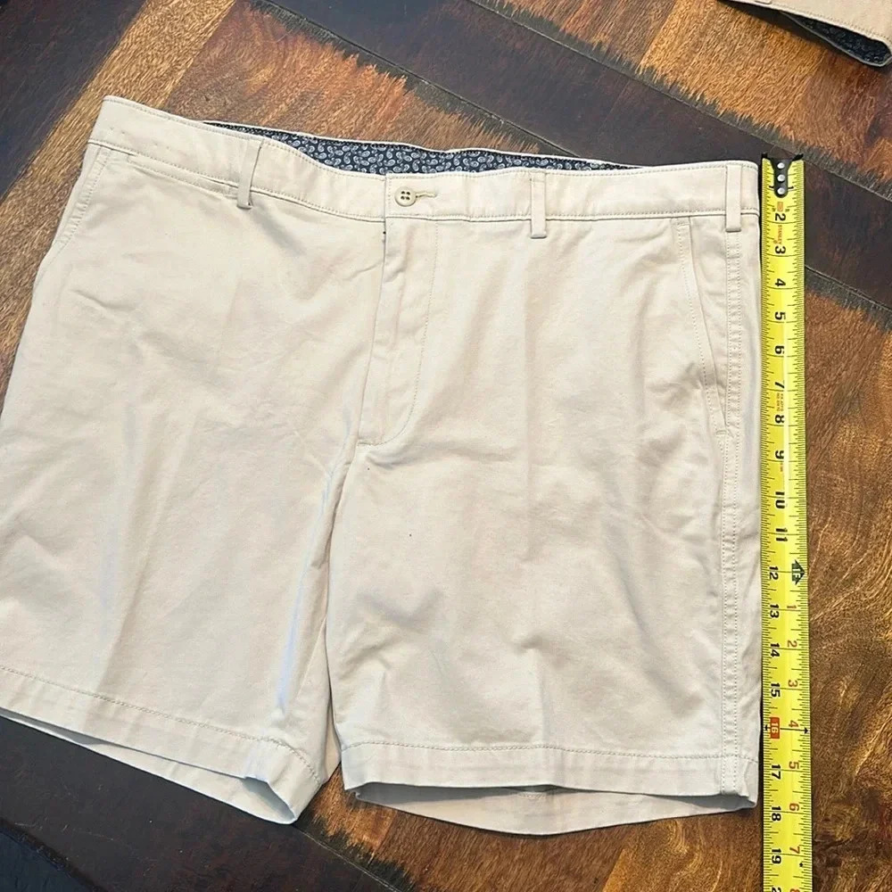 Cremieux shorts size 38” waist. EUC